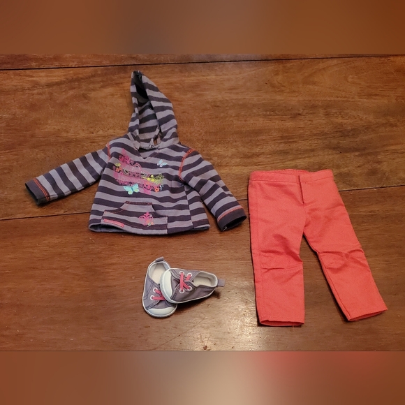 American Girl Butterfly Hoodie Doll Outfit, Doll Not Included - Picture 6 of 10